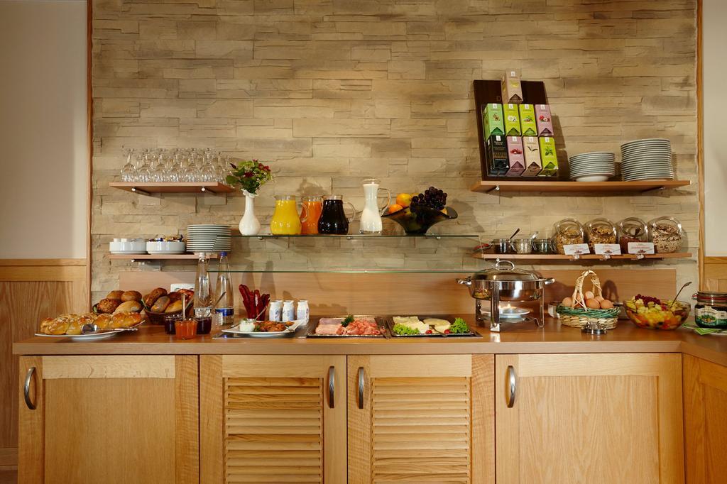 Hotel Eberl Hattenhofen  외부 사진