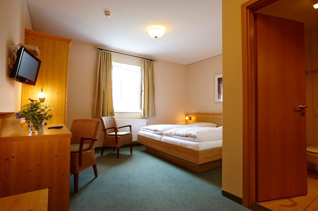Hotel Eberl Hattenhofen  외부 사진